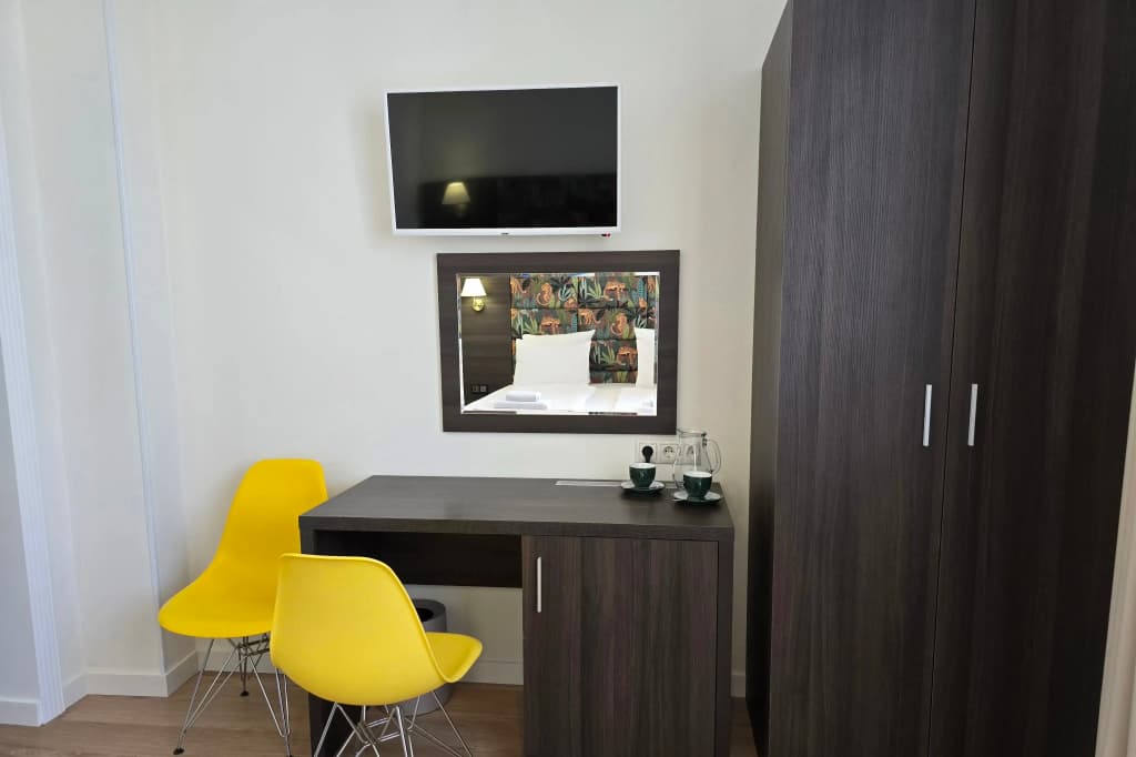 Двухместный номер Standard Superior 19 кв.м. с балконом двуспальная кровать фото 2