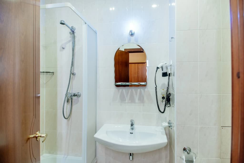 Двухместный номер Standard A с балконом двуспальная кровать фото 4