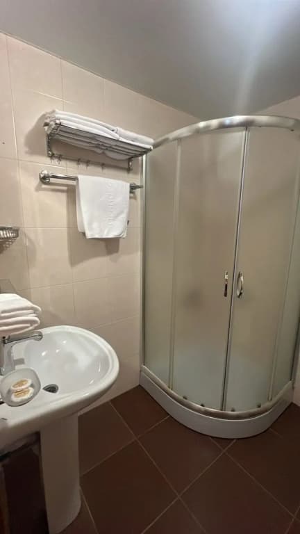 Двухместный номер Стандарт двуспальная кровать фото 5