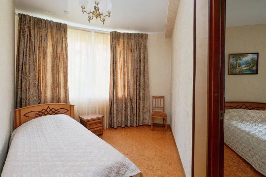 Трёхместный люкс с 2 комнатами с балконом фото 4