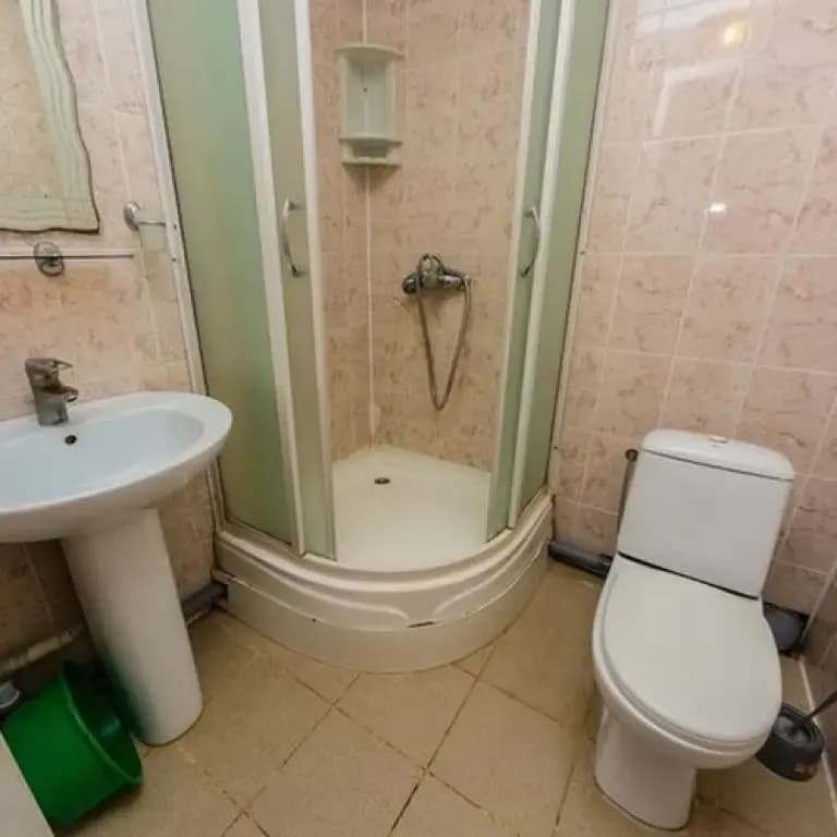 Двухместный номер (5 корпус) Стандартный с балконом (2 отдельные кровати) фото 3