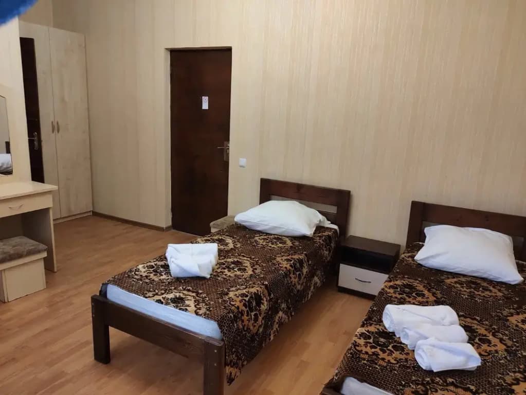 Двухместный номер корпус 4, 5, 6 с 1 комнатой 2 отдельные кровати фото 1