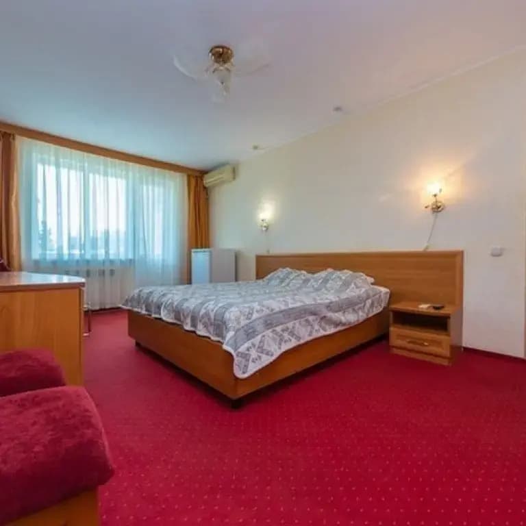 Двухместный номер Стандартный (1, 3 корпус) с балконом фото 2