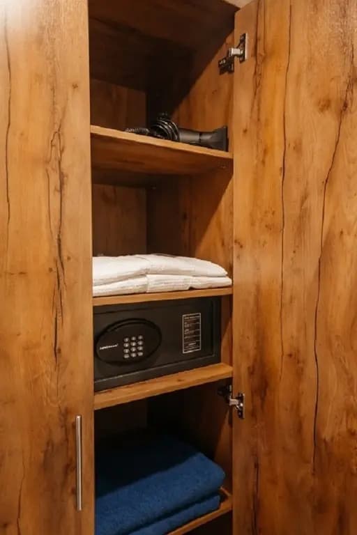 Двухместный номер (корпус 2) Стандартный с балконом и с видом на парк двуспальная кровать фото 3