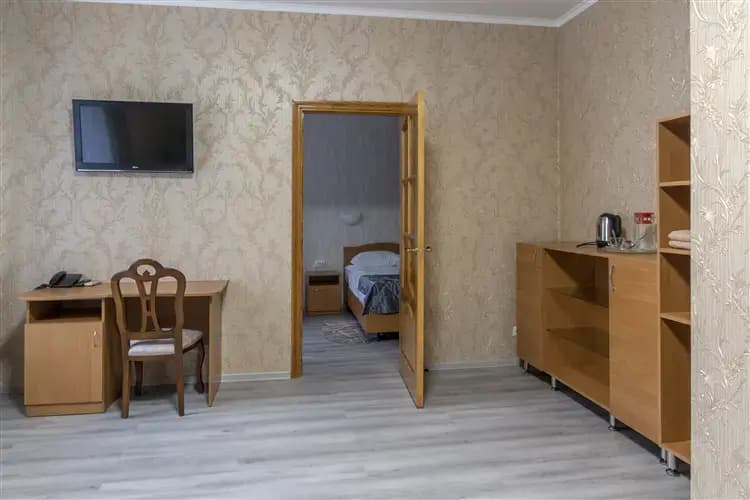 Двухместный номер Комфорт двуспальная кровать фото 10
