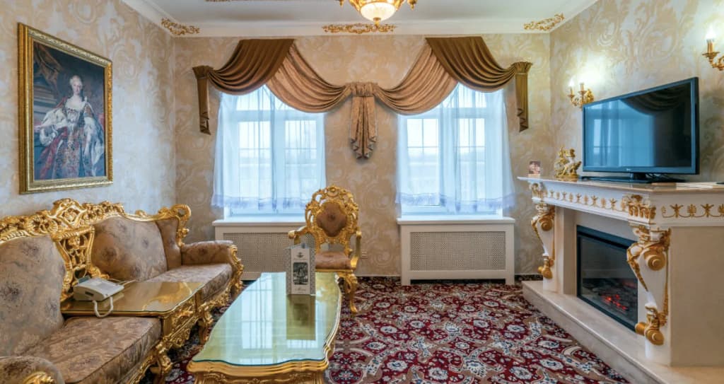 Двухместный люкс «Петровский» двуспальная кровать фото 2