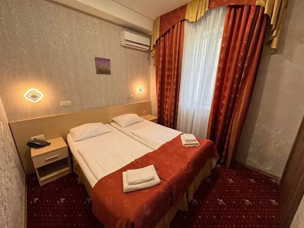 Двухместный люкс с 2 комнатами двуспальная кровать фото 1