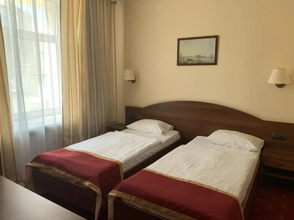 Четырёхместный номер Стандарт семейный с 2 комнатами фото 1