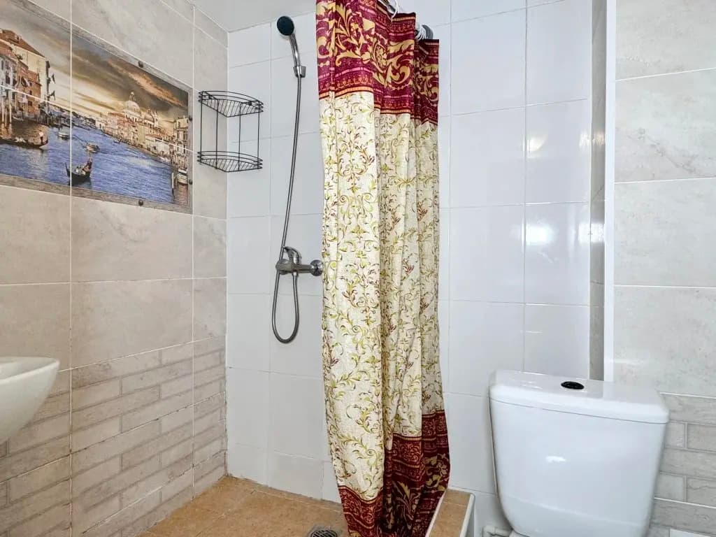 Трёхместный номер Плюс Стандарт Цокольный этаж с видом на бассейн фото 3