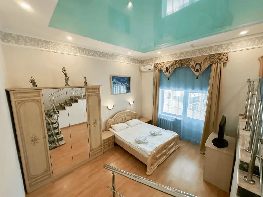 Люкс двухкомнатный с балконом фото 22