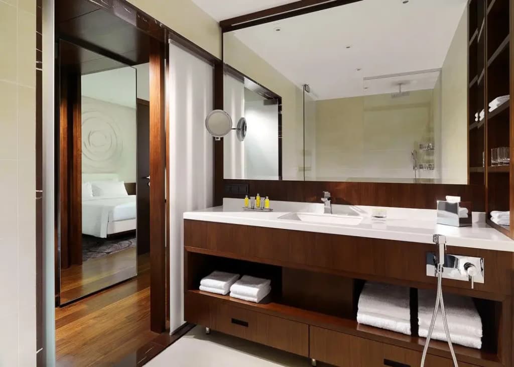 Двухместный люкс Hospitality с видом на реку двуспальная кровать фото 2