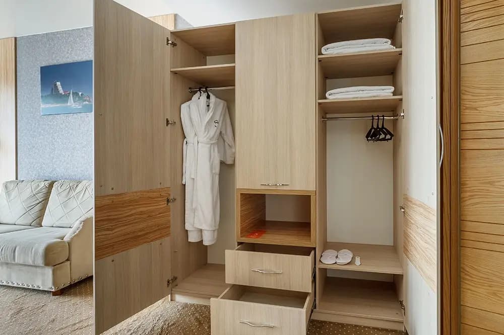 Двухместный люкс с 2 комнатами с балконом фото 6