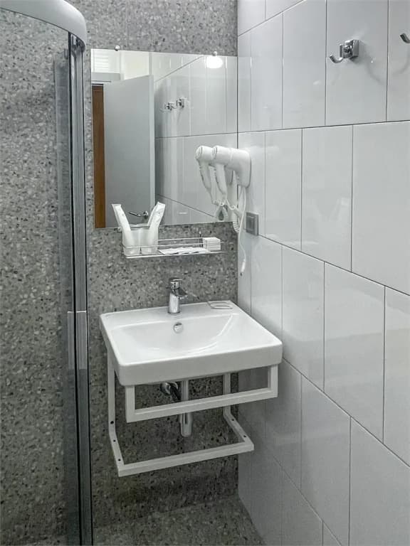 Одноместный номер Стандарт улучшенный фото 3