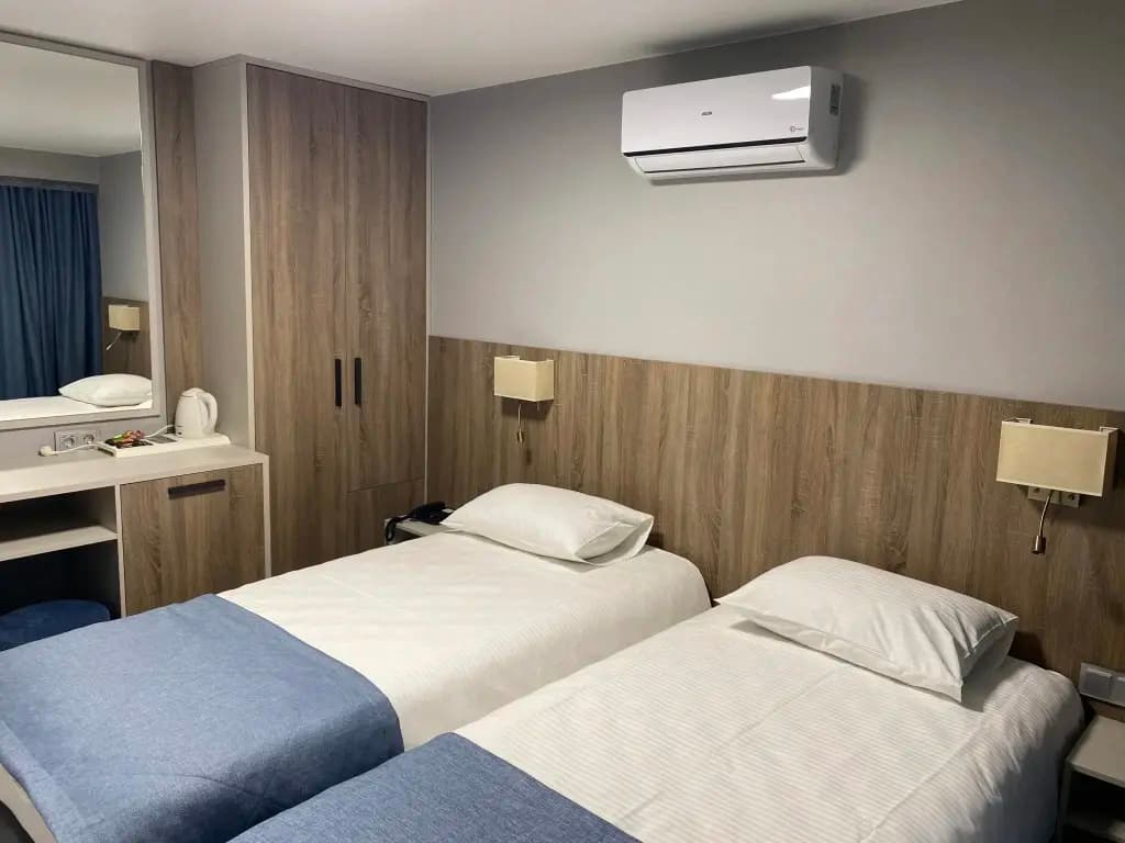 Двухместный номер Standard Comfort c 1 комнатой с балконом и с видом на город двуспальная кровать фото 1