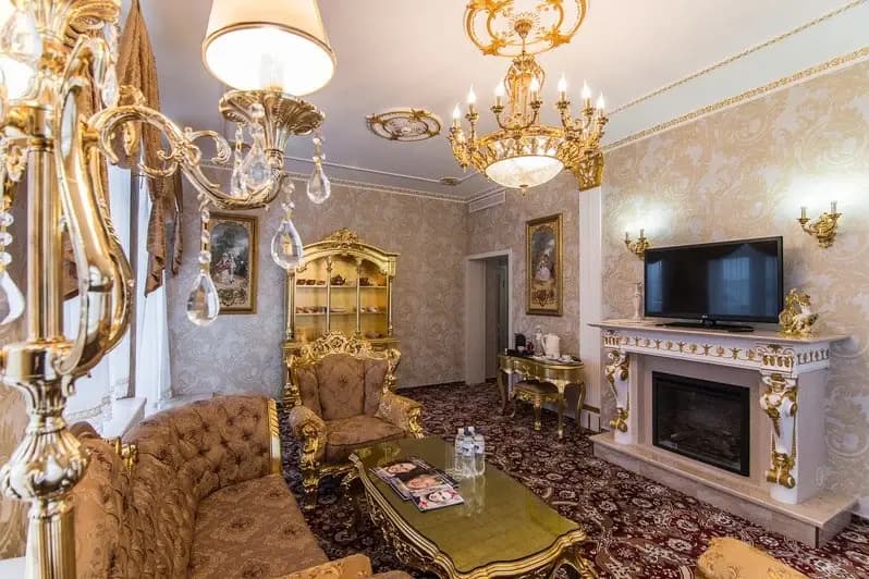 Двухместный люкс «Меньшиков» с балконом двуспальная кровать фото 8