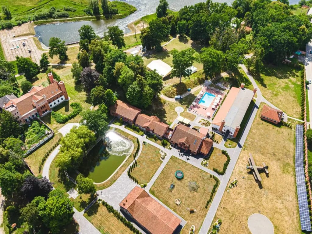 Гостиничный комплекс «Замок Романовски» фото 2