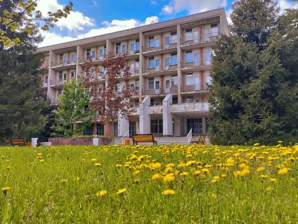 Санаторий-Профилакторий Лесной дворик ЖМЗ фото 1