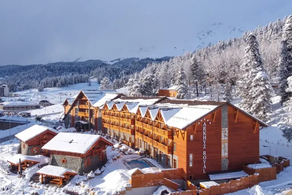 Отель Архыз Роял Резорт энд Спа фото 1