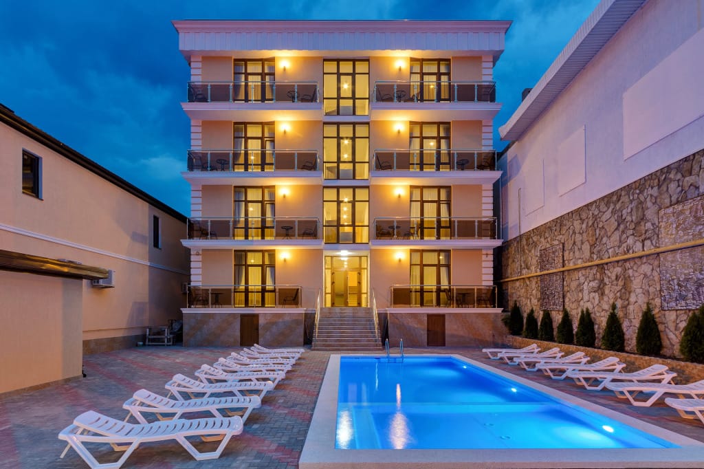 Атлас фото 1