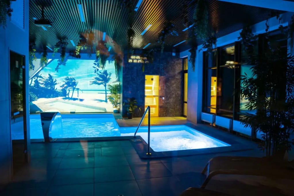 Квартира Дизайн-Студия Белая со SPA Комплексом с Бассейном фото 3