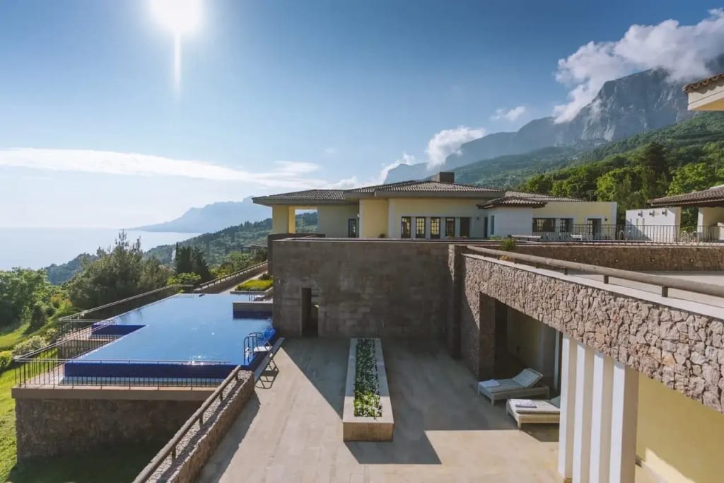 Гостиничный комплекс Крымский Бриз Hotel & Villas фото 1